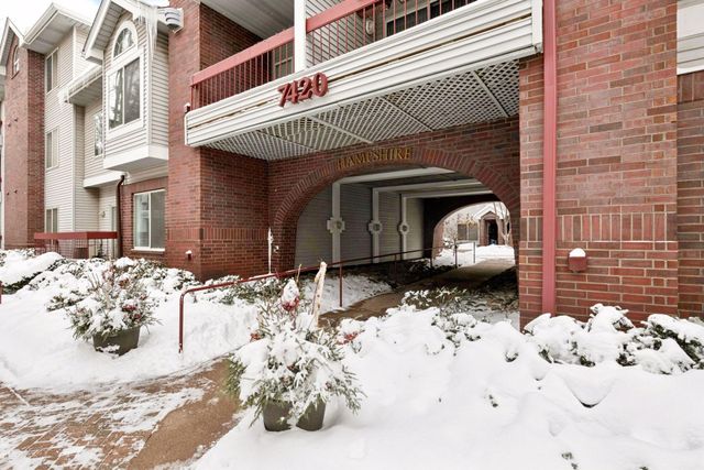 7420 Edinborough Way 6106, Edina, MN 55435