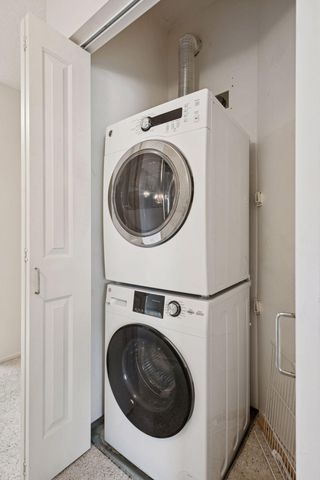 7420 Edinborough Way 6106, Edina, MN 55435