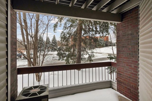 7420 Edinborough Way 6106, Edina, MN 55435