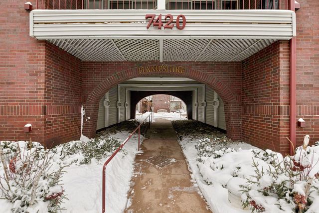 7420 Edinborough Way 6106, Edina, MN 55435