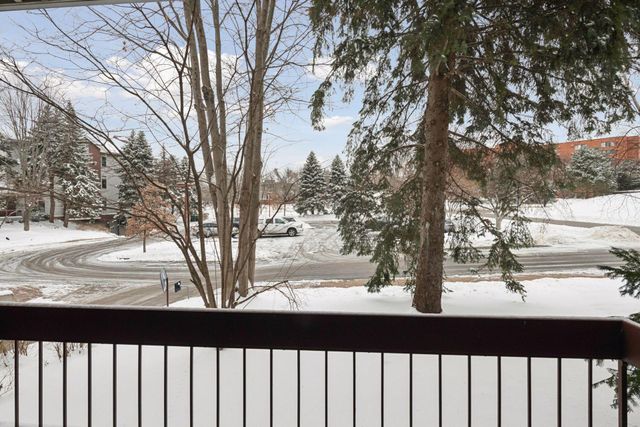 7420 Edinborough Way 6106, Edina, MN 55435