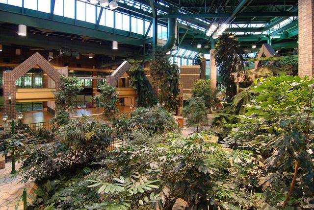 7420 Edinborough Way 6106, Edina, MN 55435