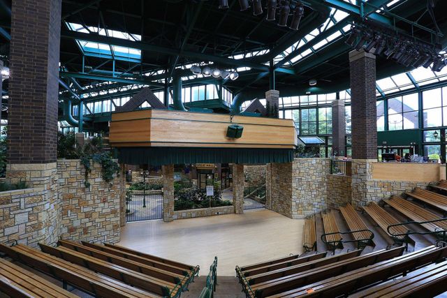 7420 Edinborough Way 6106, Edina, MN 55435