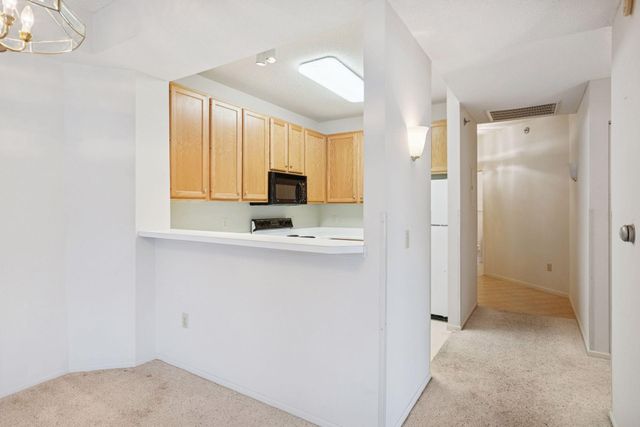 7420 Edinborough Way 6106, Edina, MN 55435