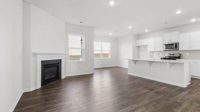 1069 Roleson Way, Woodruff, SC 29388