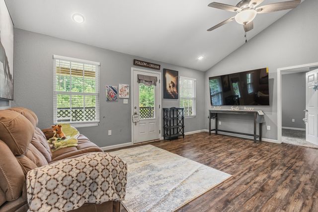 190 Homestead Road, Madisonville, TN 37354