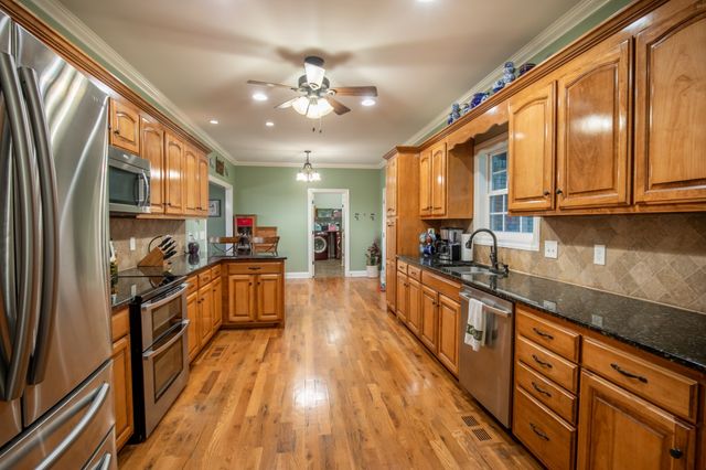 109 Red Top Ct, Murfreesboro, TN 37128
