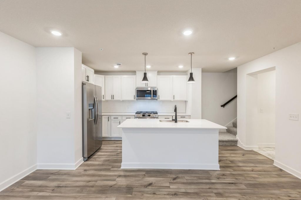 21712 Denton Avenue, Farmington, MN 55024
