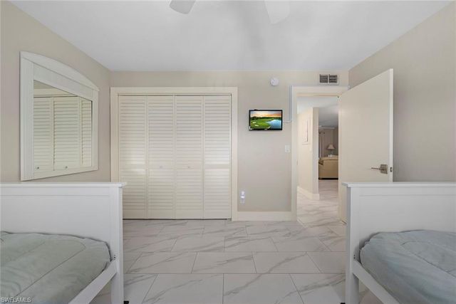1919 Olde Middle Gulf DR # 502, Sanibel, FL 33957