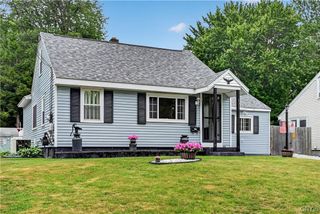 151 Maple Manor Drive, Clay, NY 13212