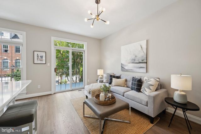 1753 22ND ST N, Arlington, VA 22209