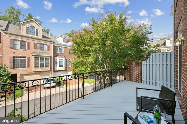 1753 22ND ST N, Arlington, VA 22209