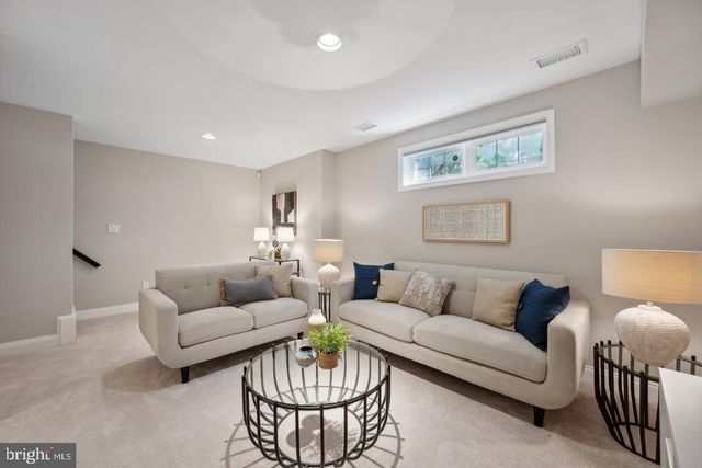 1753 22ND ST N, Arlington, VA 22209