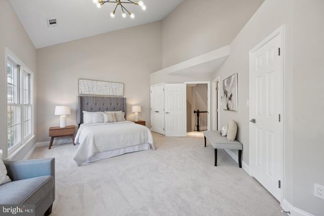 1753 22ND ST N, Arlington, VA 22209