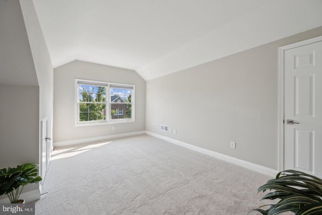 1753 22ND ST N, Arlington, VA 22209