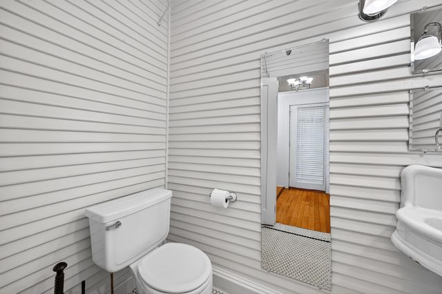1231 W Main Street, Denison, TX 75020