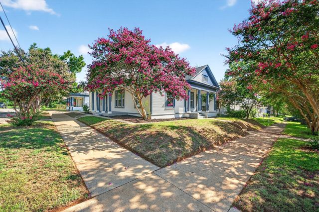 1231 W Main Street, Denison, TX 75020