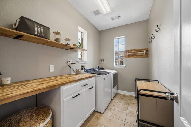 204 Grand Creek Drive, League City, TX 77573