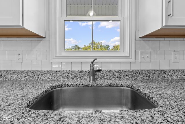 99 Roosevelt Ct, Taylorsville, KY 40071