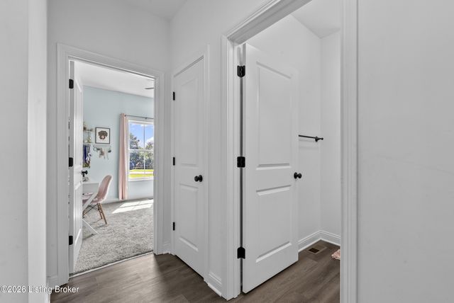 99 Roosevelt Ct, Taylorsville, KY 40071