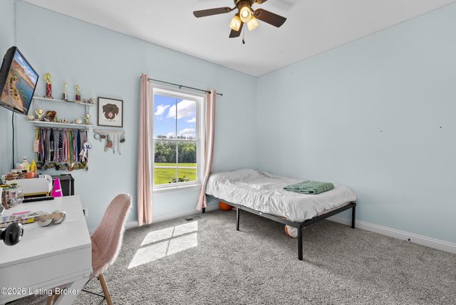 99 Roosevelt Ct, Taylorsville, KY 40071