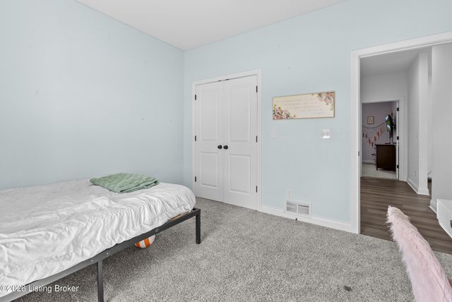 99 Roosevelt Ct, Taylorsville, KY 40071