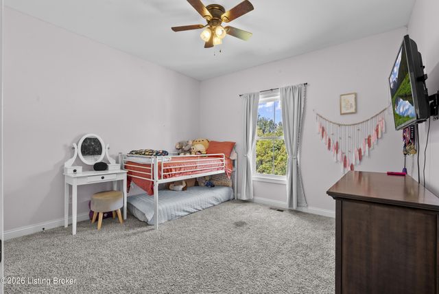 99 Roosevelt Ct, Taylorsville, KY 40071