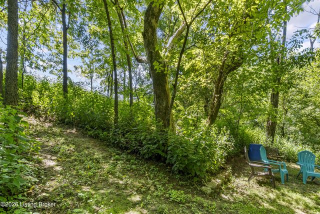 99 Roosevelt Ct, Taylorsville, KY 40071