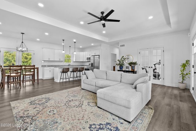 99 Roosevelt Ct, Taylorsville, KY 40071