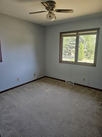 141 Ida Red, Sparta, MI 49345
