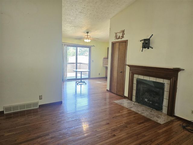 141 Ida Red, Sparta, MI 49345