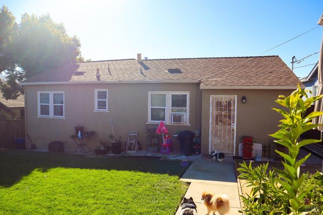 206 Steffan St, Vallejo, CA 94591