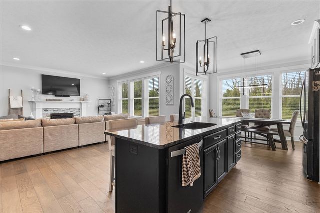 591 Whistlers Cove Lane, Greece, NY 14612