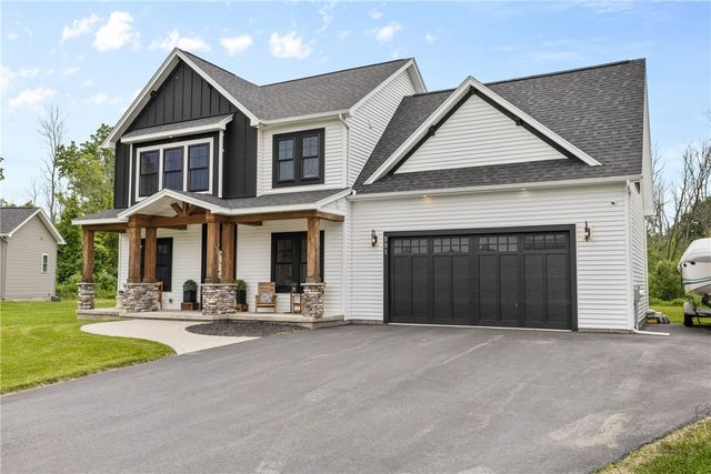 591 Whistlers Cove Lane, Greece, NY 14612