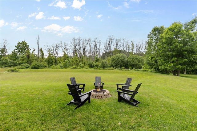 591 Whistlers Cove Lane, Greece, NY 14612