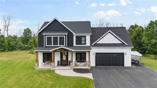 591 Whistlers Cove Lane, Greece, NY 14612
