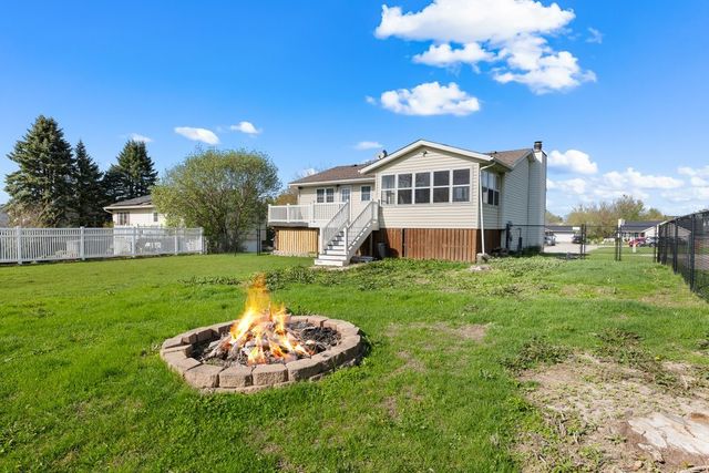 109 Blackhawk Drive, Park View, IA 52748
