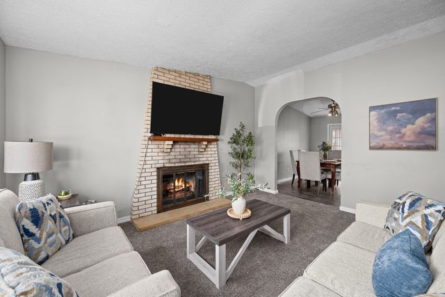 109 Blackhawk Drive, Park View, IA 52748