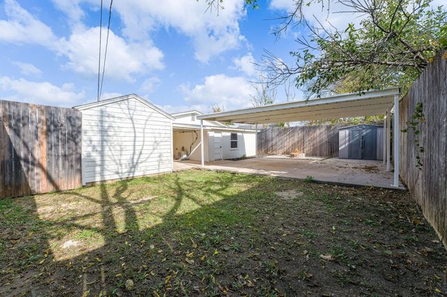 2512 Malvern Trail, Fort Worth, TX 76105