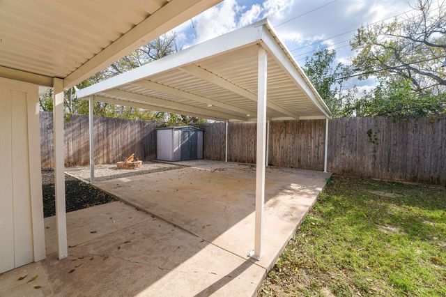 2512 Malvern Trail, Fort Worth, TX 76105