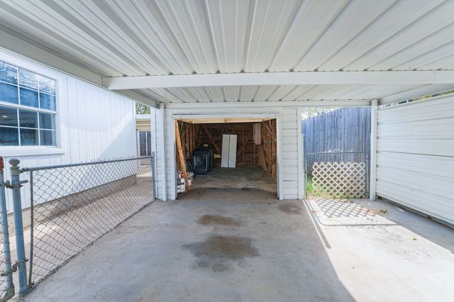 2512 Malvern Trail, Fort Worth, TX 76105