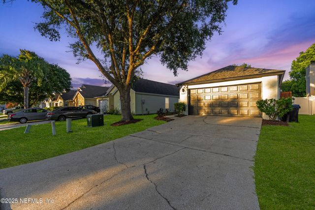 1129 CREEKS RIDGE Road, Jacksonville, FL 32225