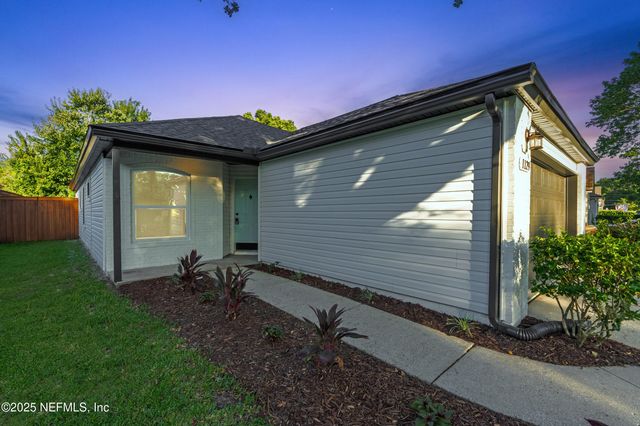 1129 CREEKS RIDGE Road, Jacksonville, FL 32225