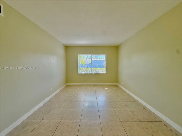 2101 NE 51st St 8, Fort Lauderdale, FL 33308