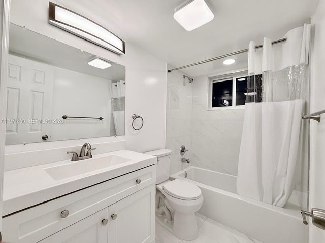 2101 NE 51st St 8, Fort Lauderdale, FL 33308