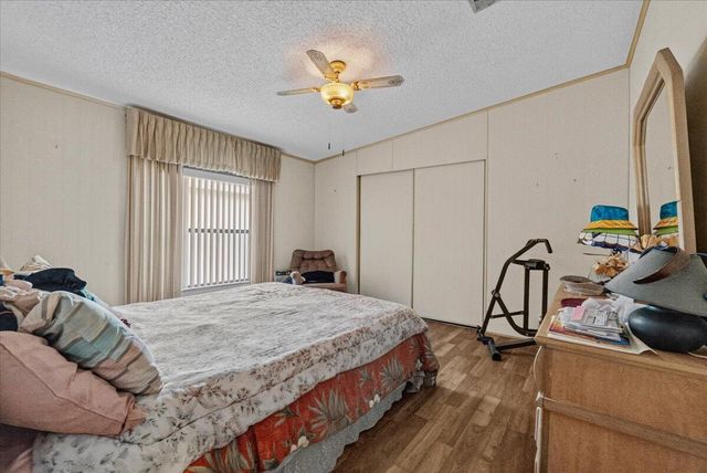 6578 NW 37th Avenue, Coconut Creek, FL 33073