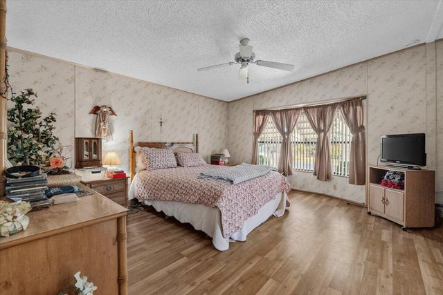6578 NW 37th Avenue, Coconut Creek, FL 33073
