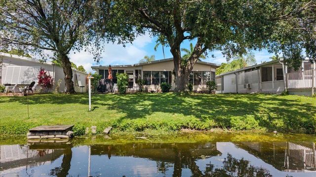 6578 NW 37th Avenue, Coconut Creek, FL 33073