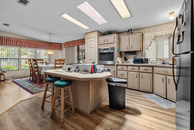 6578 NW 37th Avenue, Coconut Creek, FL 33073