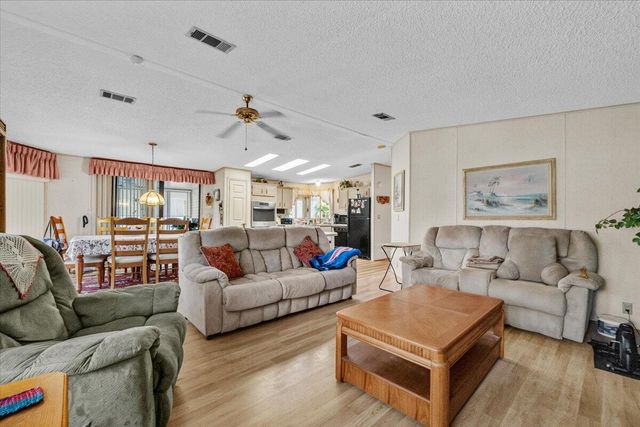 6578 NW 37th Avenue, Coconut Creek, FL 33073